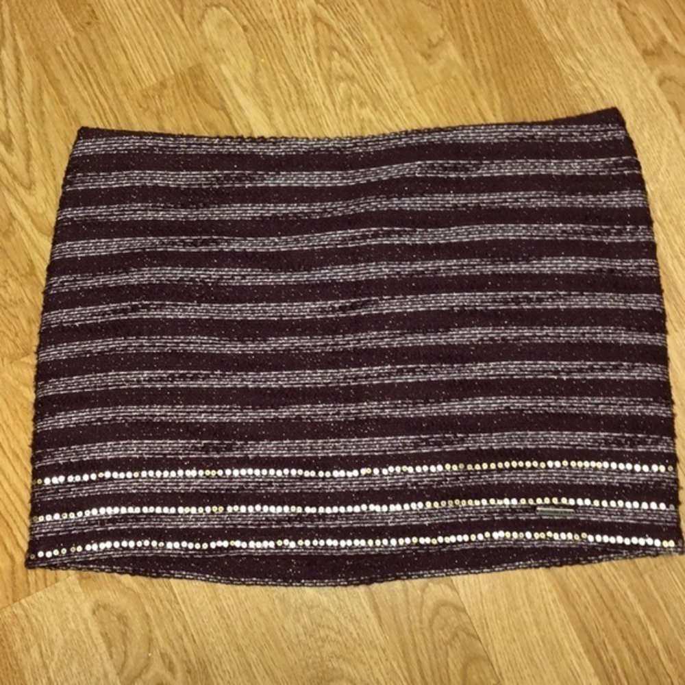 Abercrombie & Fitch Holiday New Years‎ Mini Skirt Burgundy Gold Sequins size 8